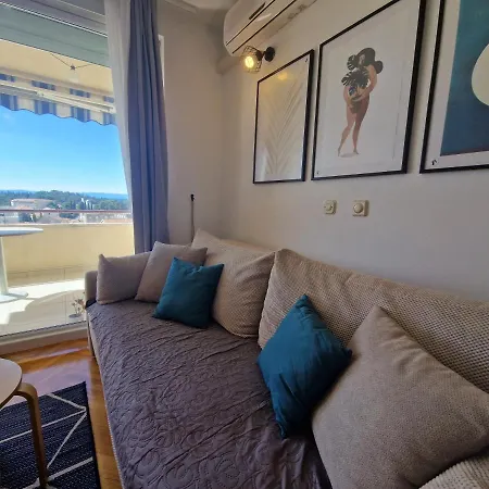 Sanja Apartment *